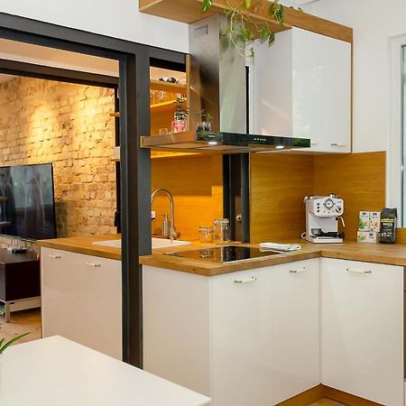 Bright & Spacious 1Bd Apartment With A Charming Balcony By Flat Mаnager Warna Exterior foto